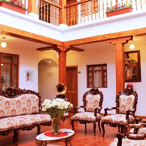 Casa Plazas *** Quito